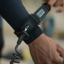 Wing Leash Core Coiled Wrist